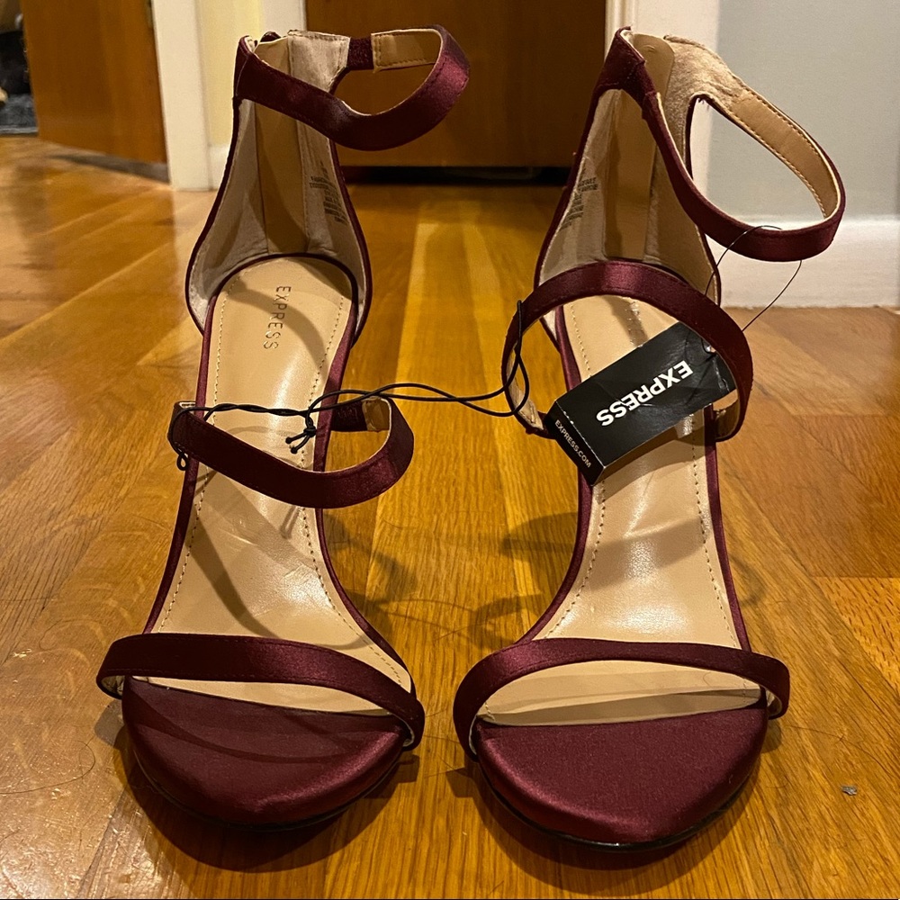 Burgundy maroon strappy heels